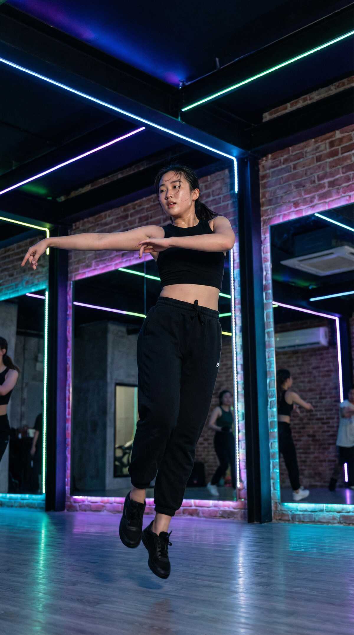 香蕉社区文化研究员周雅文